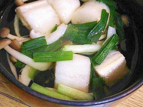 お麩としめじの吸い物